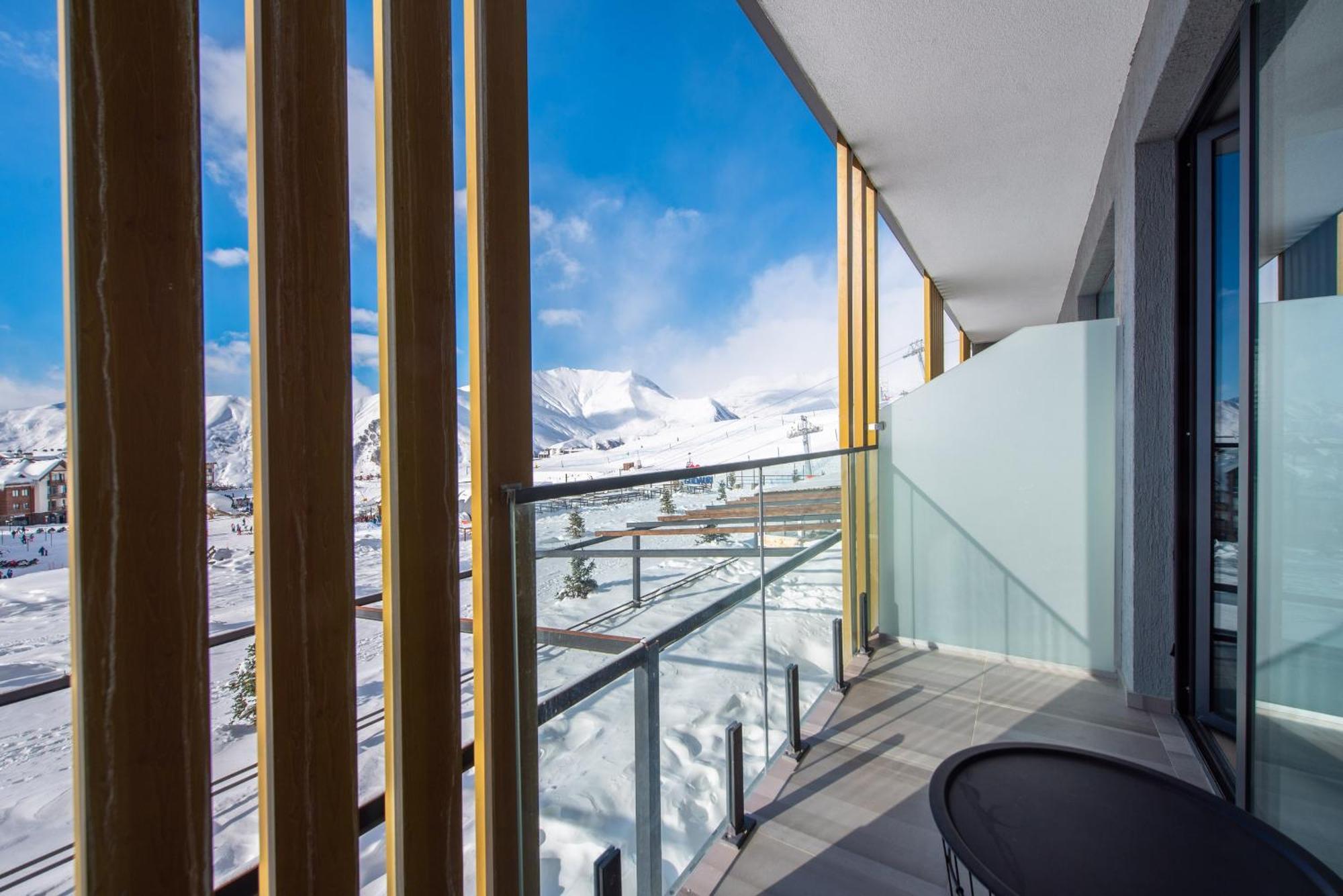 Gudauri Atrium Aparthotel Exterior foto