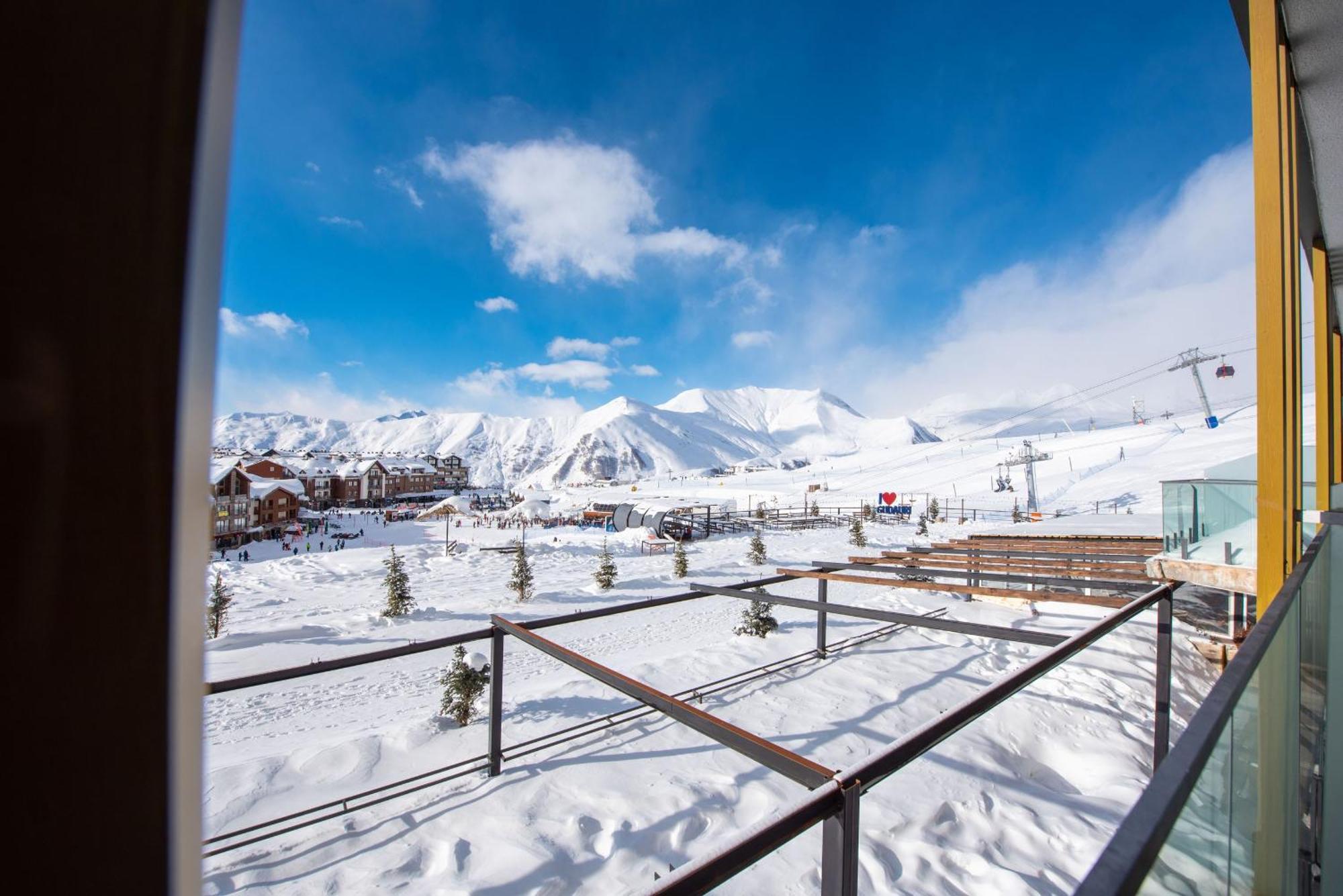 Gudauri Atrium Aparthotel Exterior foto